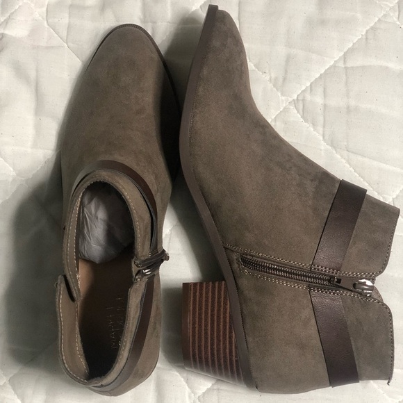 Market and spruce ankle bootie - Picture 1 of 2